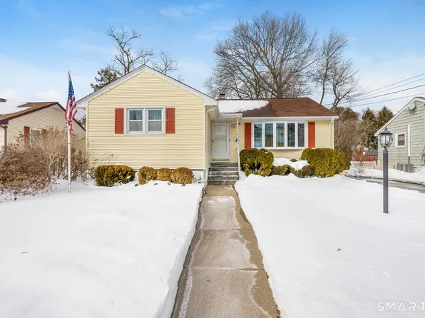 128 Auburn Street, Stratford, CT 06614