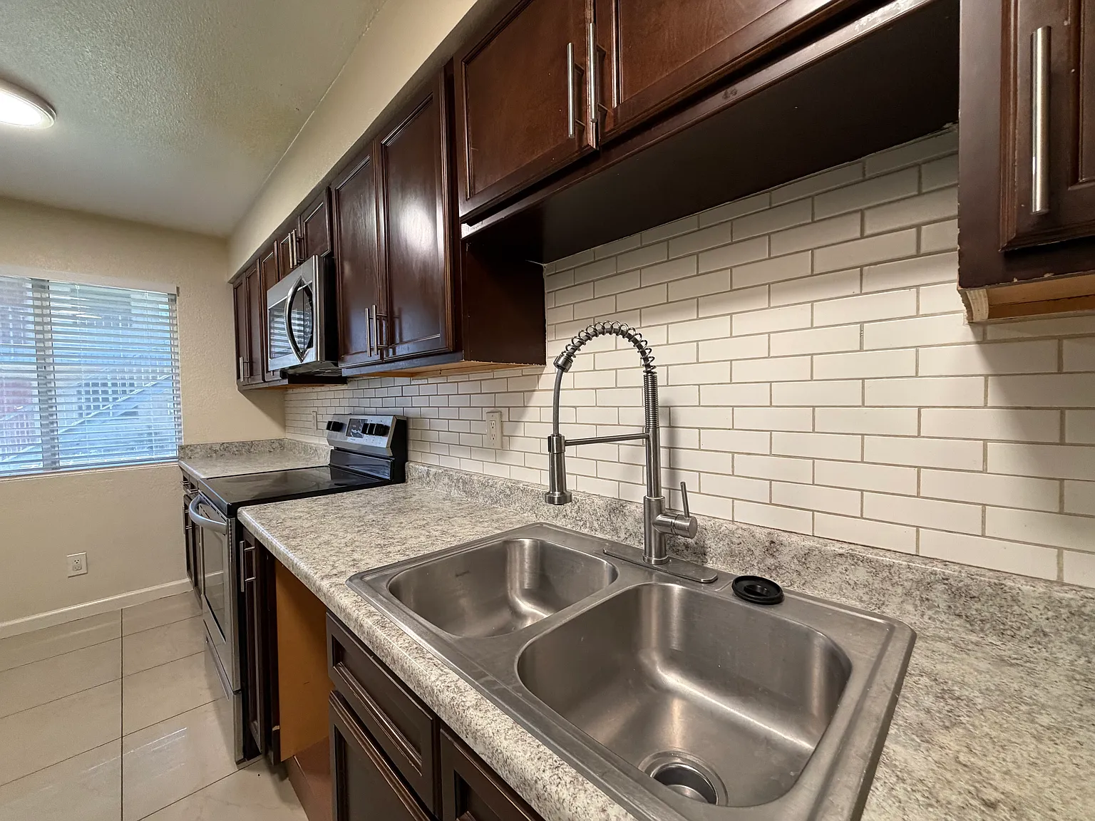 2 bed, $1,250 — Photo 3