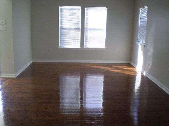 3rd image of 5610 Borden Ave