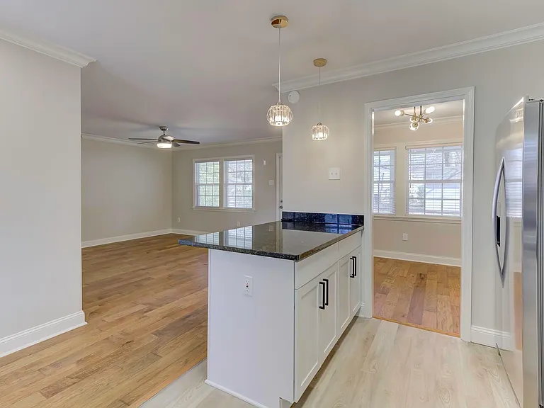 464 S White Station Rd — Photo 3