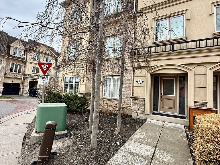 1250 Saint Martins Dr #71 — Photo 5