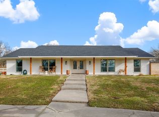 6602 Lyons Rd, Garland, TX 75043