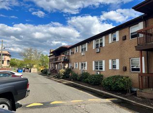 55 Gills Ln UNIT 14, Iselin, NJ 08830