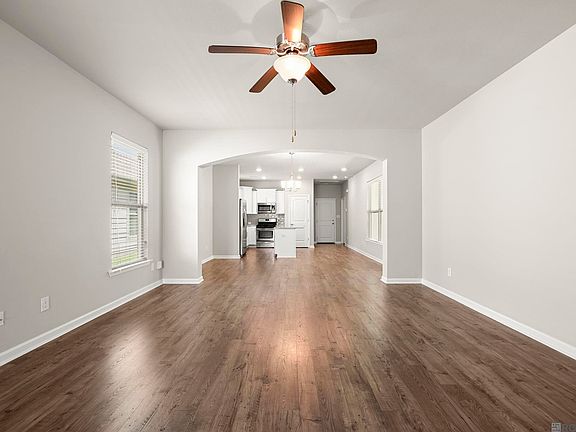 4th image of 7641 Antebellum Ave