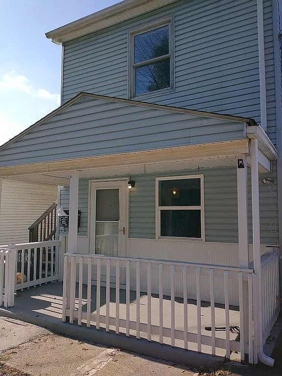 1561 Marshall St photo 1