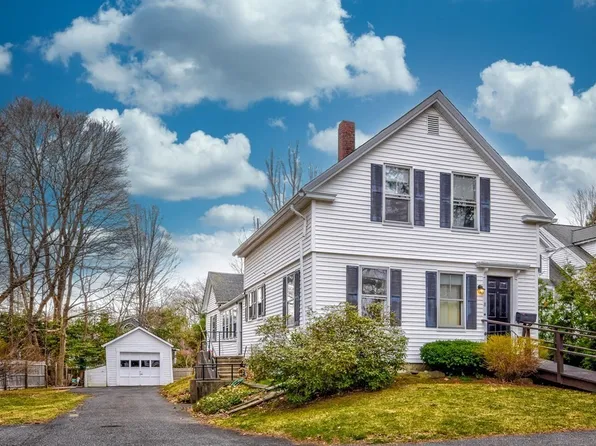 8 Pike St, Hopkinton, MA 01748