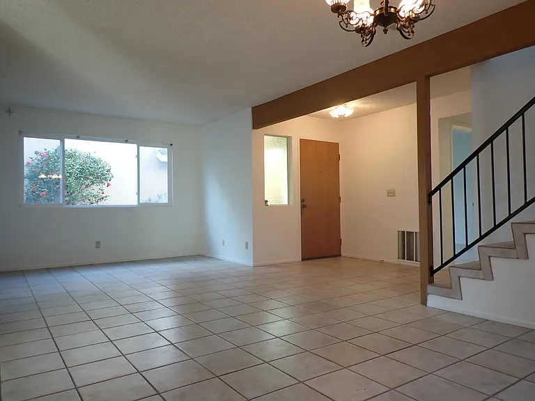 7846 Connie Dr — Photo 5