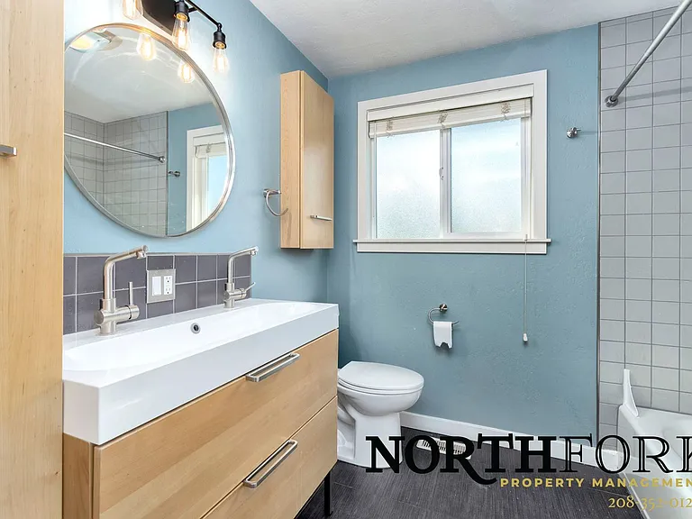 2426 N Redway Rd — Photo 17