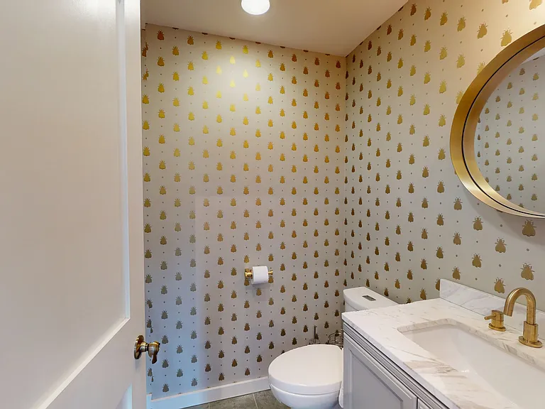 16 Spring Rd — Photo 16