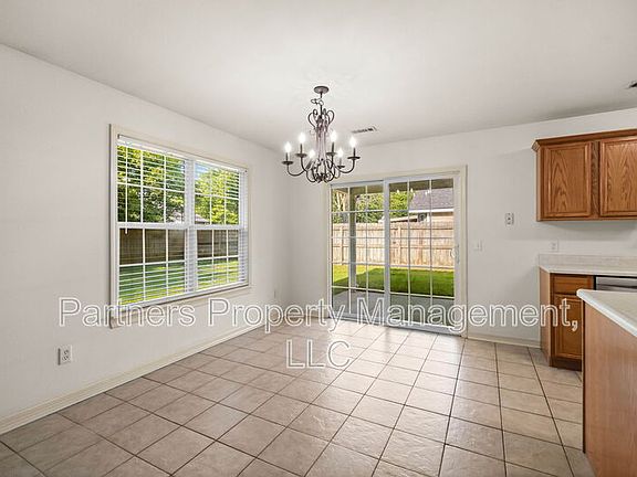 5th image of 1257 Fox Run Ln