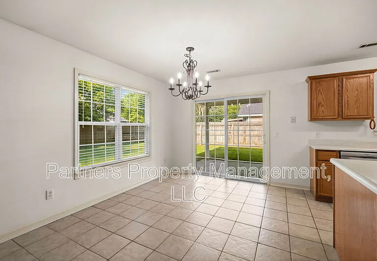 1257 Fox Run Ln — Photo 5