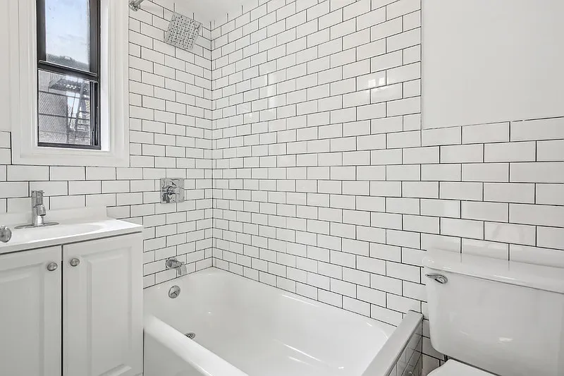 52 Clark Street — Photo 4