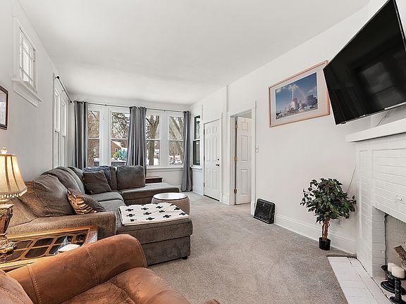 4th image of 1812 Cedar Rd