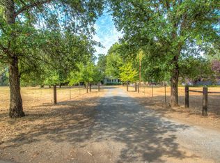 10234 Salmon Creek Rd, Redding, CA 96003