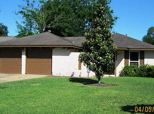 6322 Oaknut Dr, Houston, TX 77088