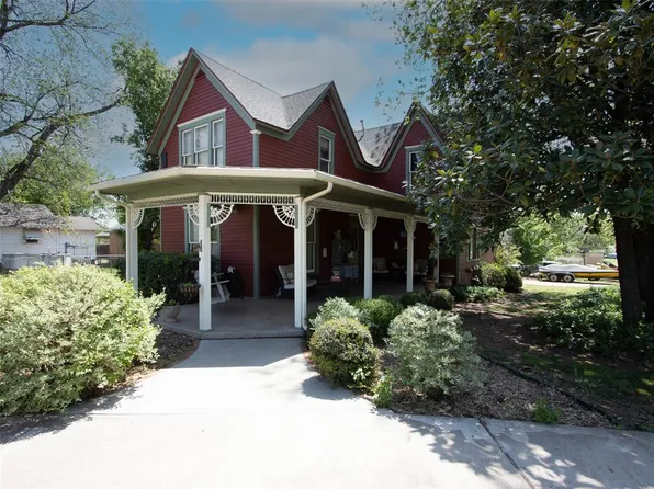 701 S 6th St, Chickasha, OK 73018