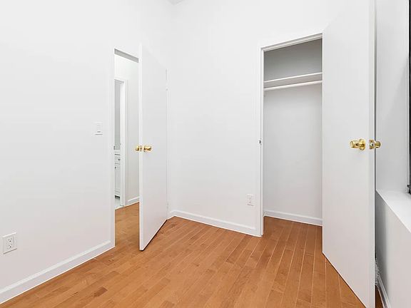 5th image of 321 42nd St APT 5R