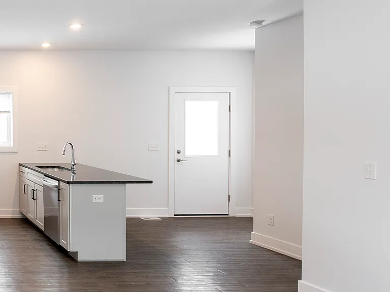 345 Cummings Ave NW #345 — Photo 2