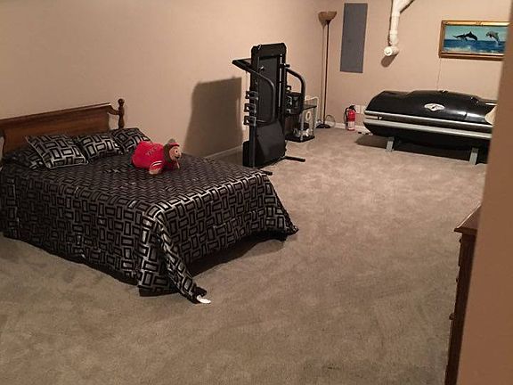 Basement - Bedroom