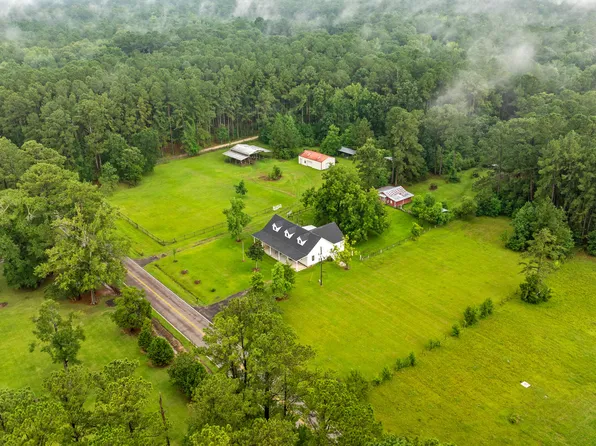 1677 French Santee Rd, Jamestown, SC 29453