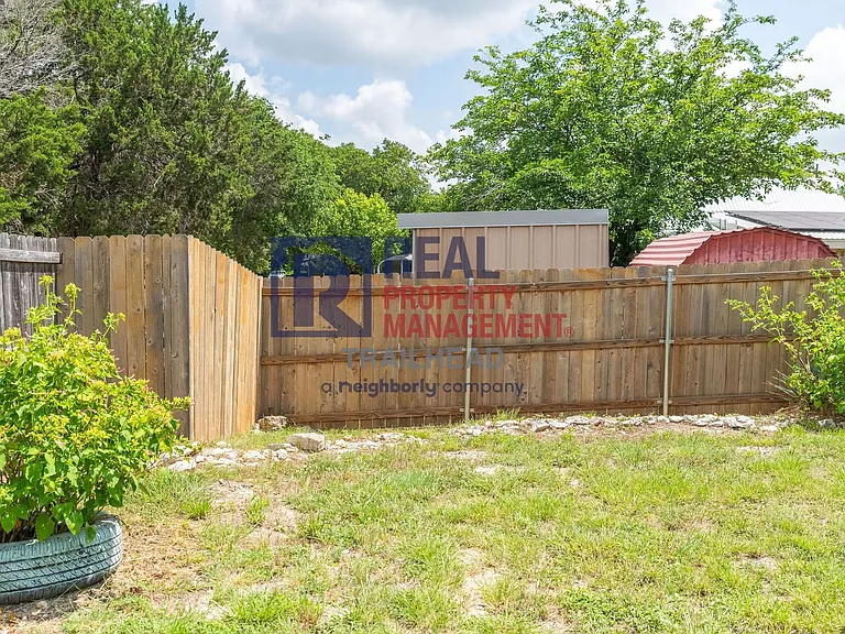 703 Bryan St — Photo 35