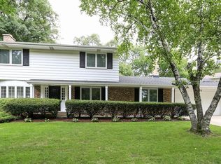 1448 Elm Ave, Northbrook, IL