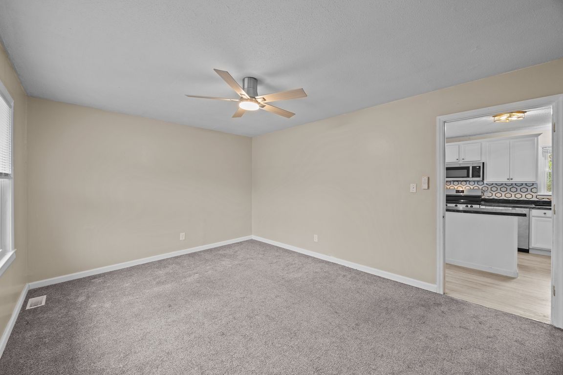 next background image