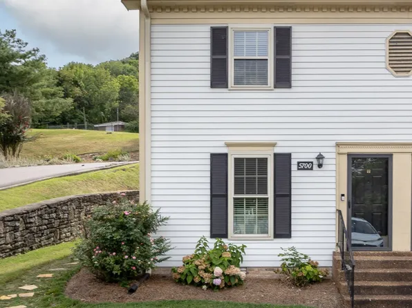 5700 Stone Brook Dr, Brentwood, TN 37027