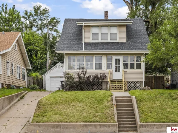 4323 Leavenworth St, Omaha, NE 68105