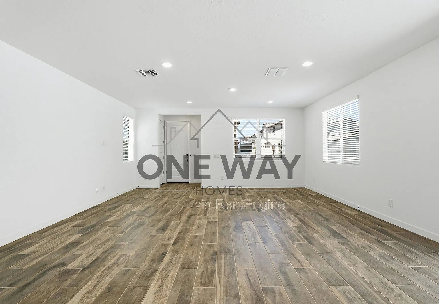 4 bed, 3.5 bath, 2074 sqft, $2,645 — Photo 4
