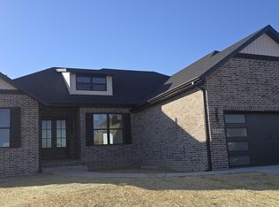 1358 E Walnut St, Bolivar, MO 65613