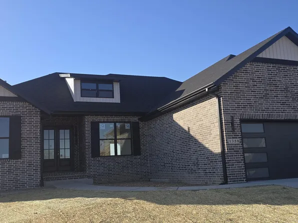 1358 E Walnut Street, Bolivar, MO 65613