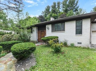 14 Ellis Dr, Worcester, MA 01609