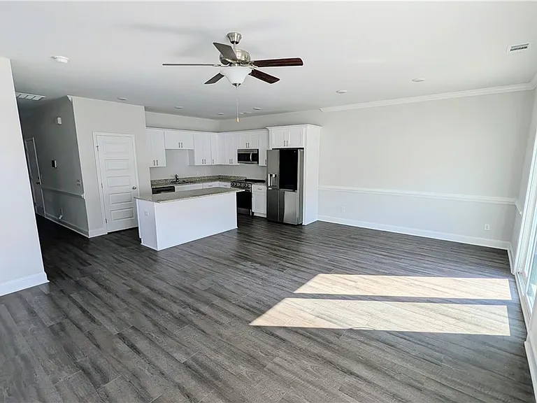 337 Governor Gwinnett Way — Photo 3