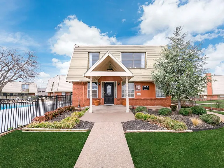 Ashley Park Estates — Photo 15
