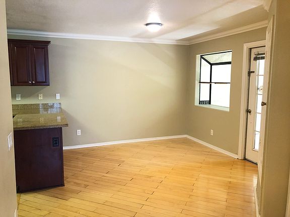 5th image of 3528 Paseo De Los Americanos Unit 121