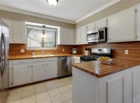 5th image of 5912 Cannon Mountain Dr