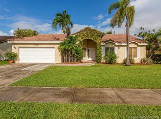 19940 Cutler Ct, Cutler Bay, FL 33189