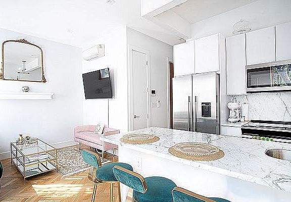 3rd image of 589 Hicks St APT 4A