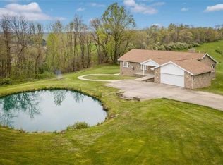 1351 Sharon Valley Rd SW, New Philadelphia, OH 44663