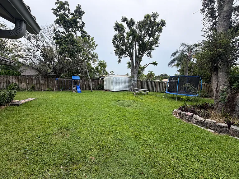 11321 Torchwood Ct — Photo 18