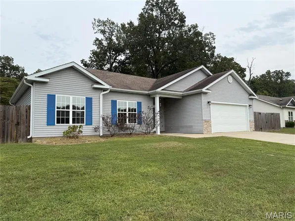 5989 Melissa Ln, Poplar Bluff, MO 63901