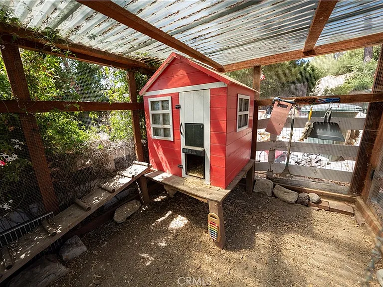 12 Martingale Dr — Photo 33