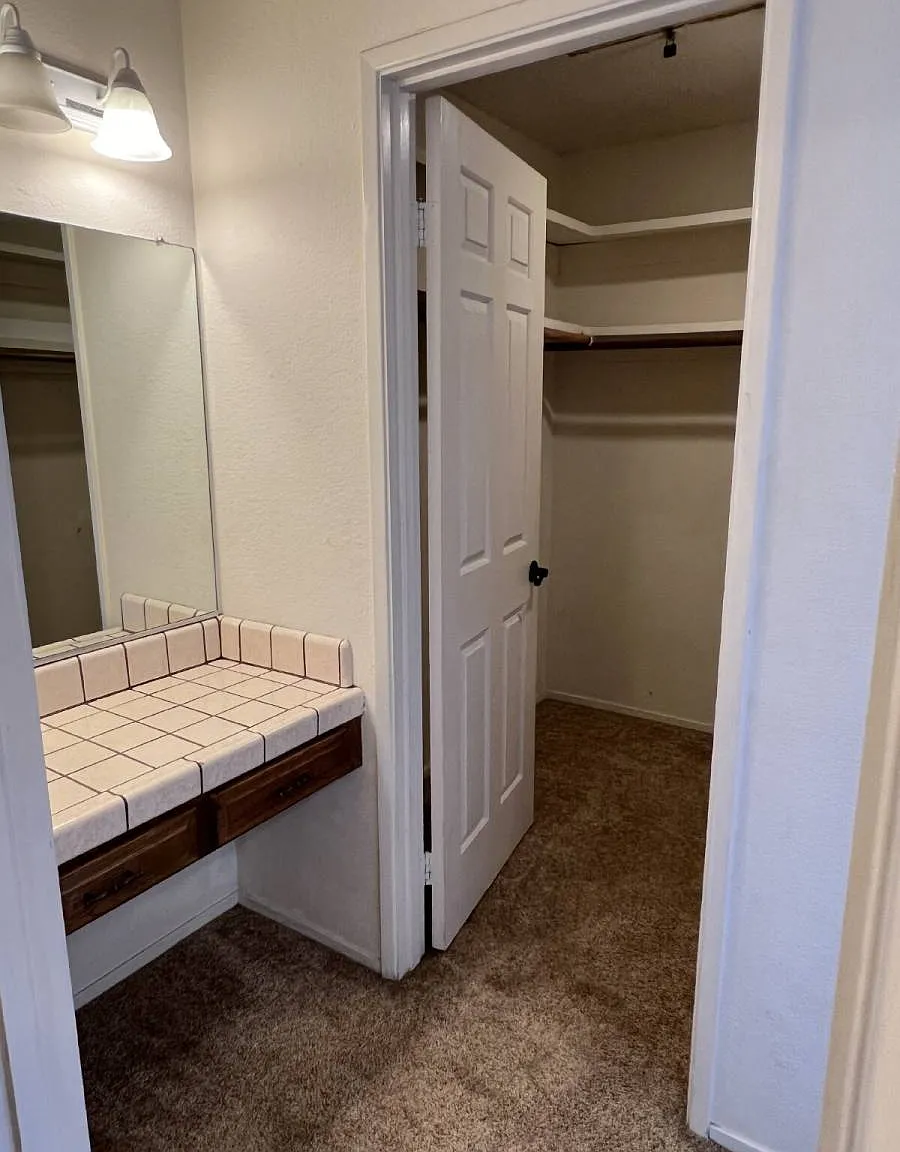 305 E 4th St #F in Madera, CA 93638 — Photo 4
