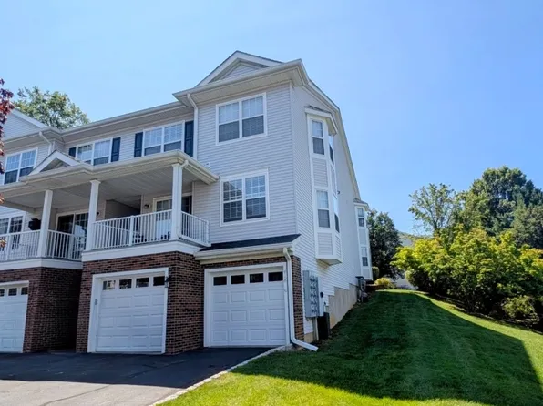 418 Dalton Ct, Denville, NJ 07834