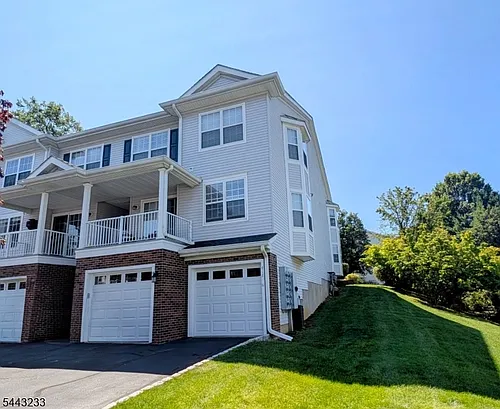 418 Dalton Ct Photo 1