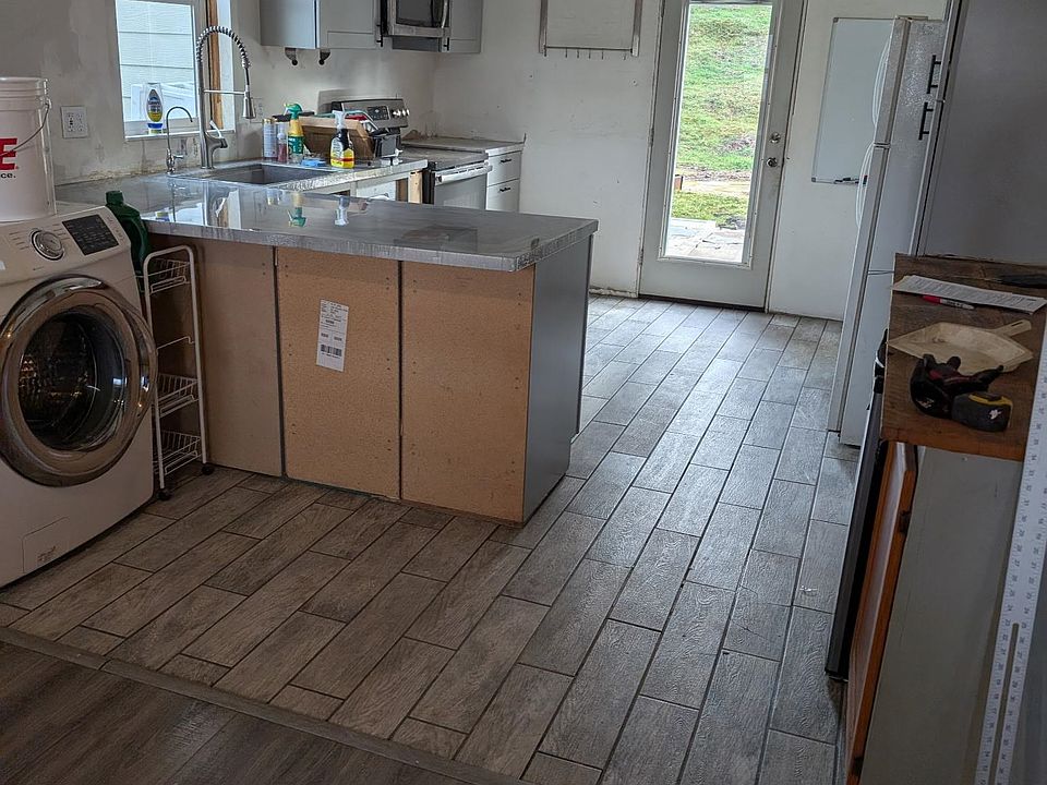 2nd image of 12236 N Main St