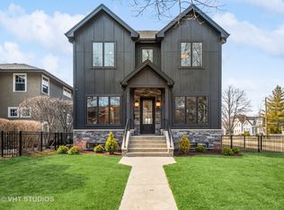 125 15th St, Wilmette, IL 60091