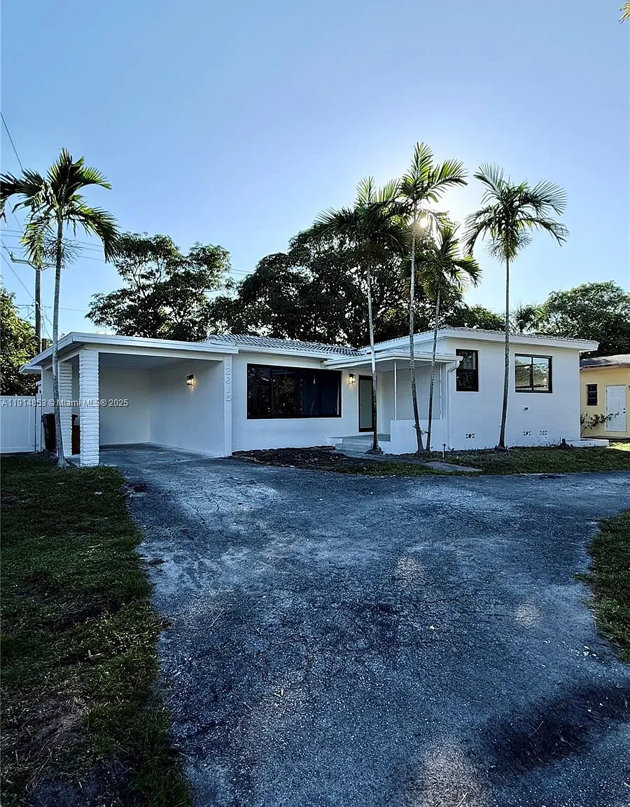 Breezeswept Estates 1st A — Photo 2
