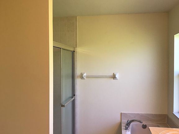 5th image of 1603 Joan Ave S